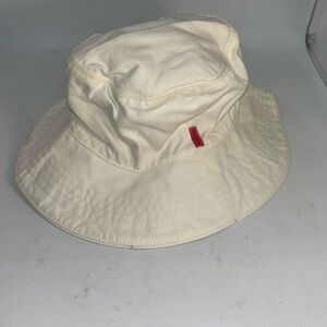 Baby Gap toddler bucket hat 6-12 months